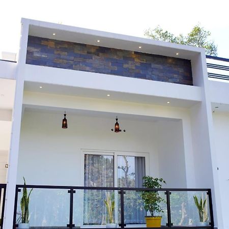 Vaishnavam Double Bedroom Villa Thekkady Eksteriør billede