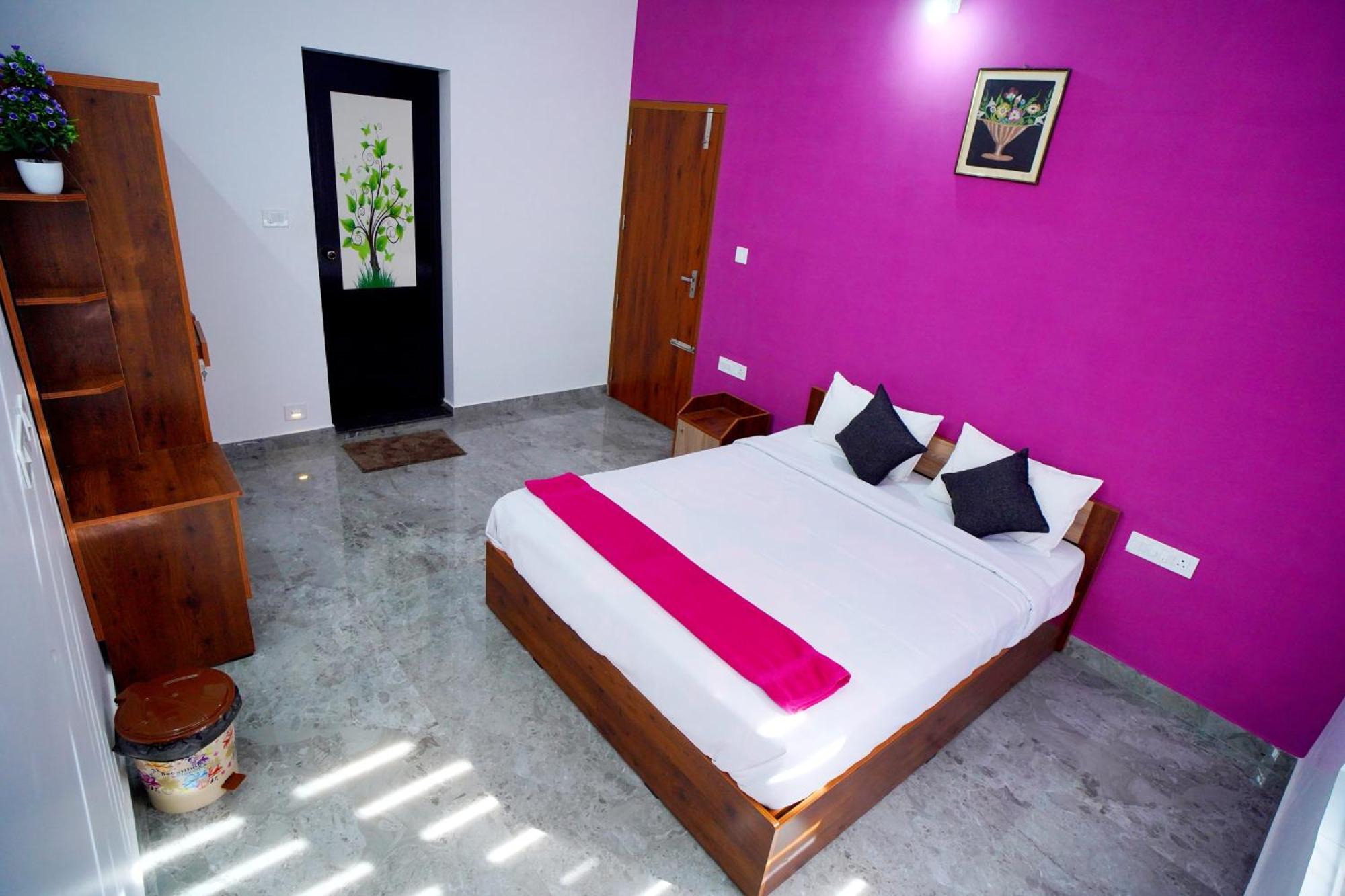 Vaishnavam Double Bedroom Villa Thekkady Eksteriør billede